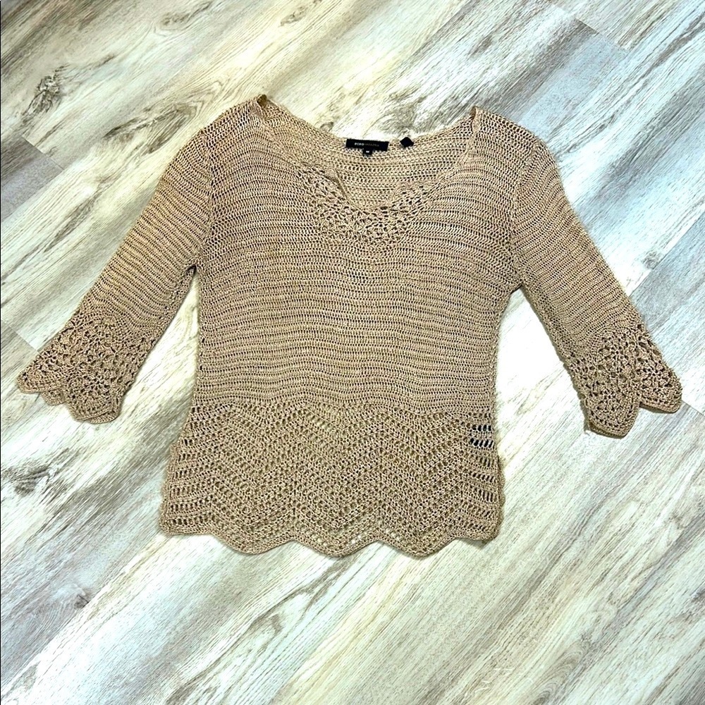 BCBGMAXAZRIA Hand Crochet Open Knit Bell Sleeve Scalloped Hem Sweater Tan | M